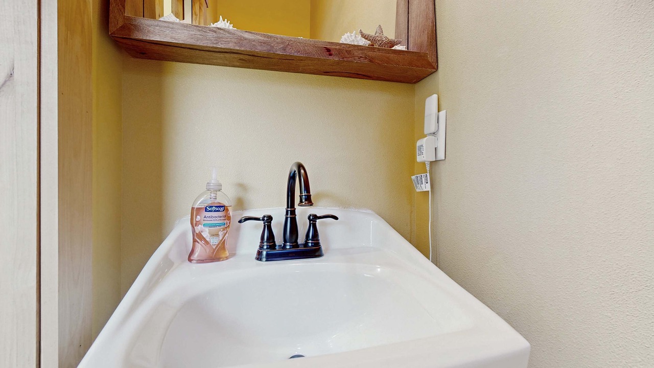 Photo of Bathroom in Neskowin