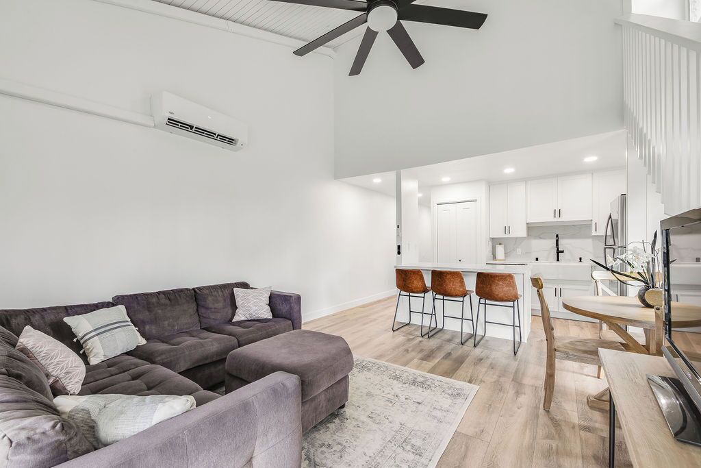 Photo of Livingroom in Kahuku