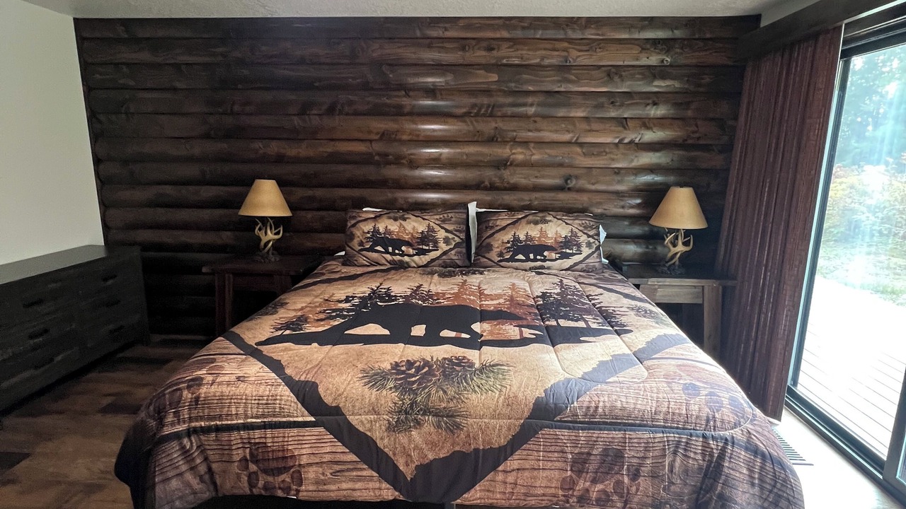 Photo of Bedroom in Alvadore
