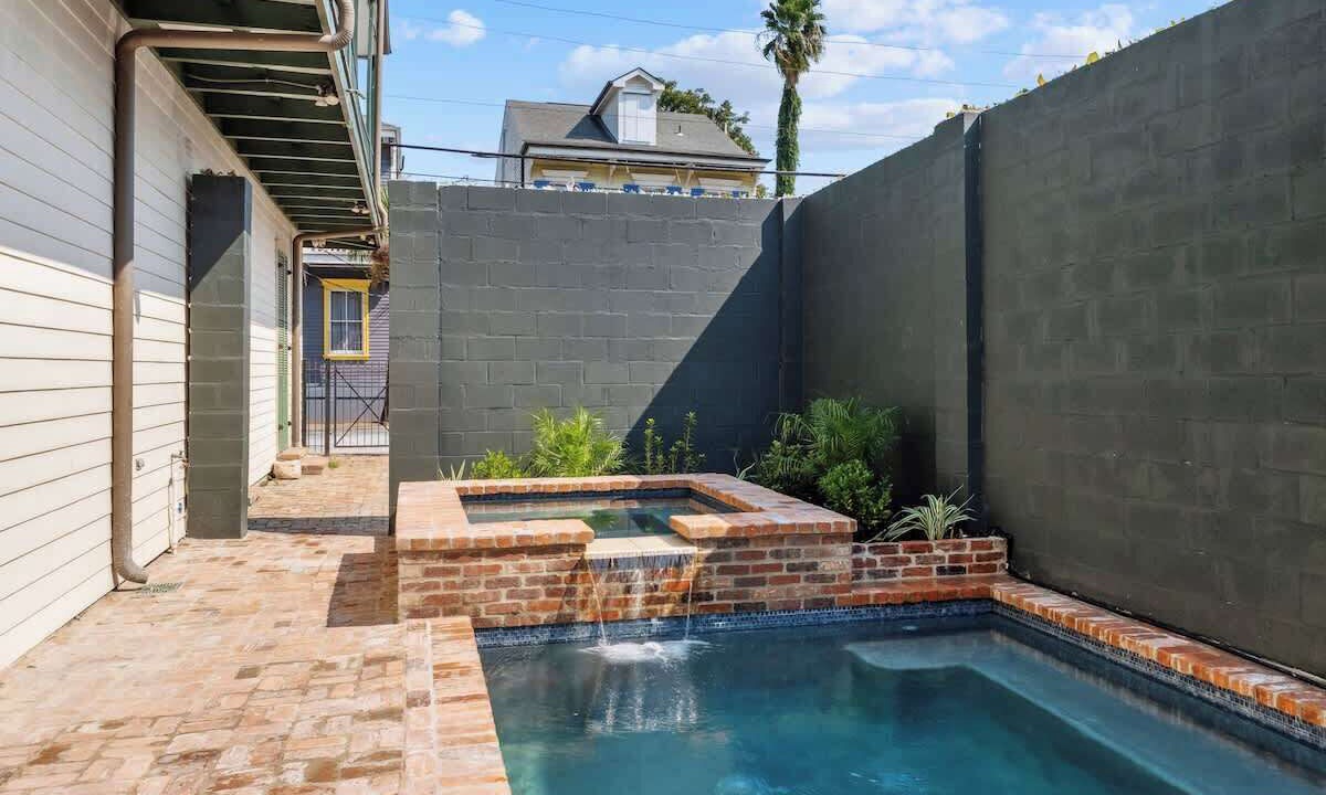 Photo of Outdoor in Seventh Ward