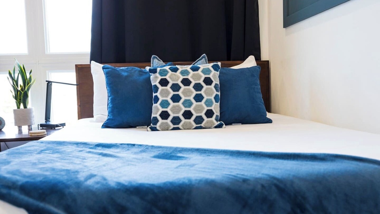 Photo of Bedroom in Inglewood