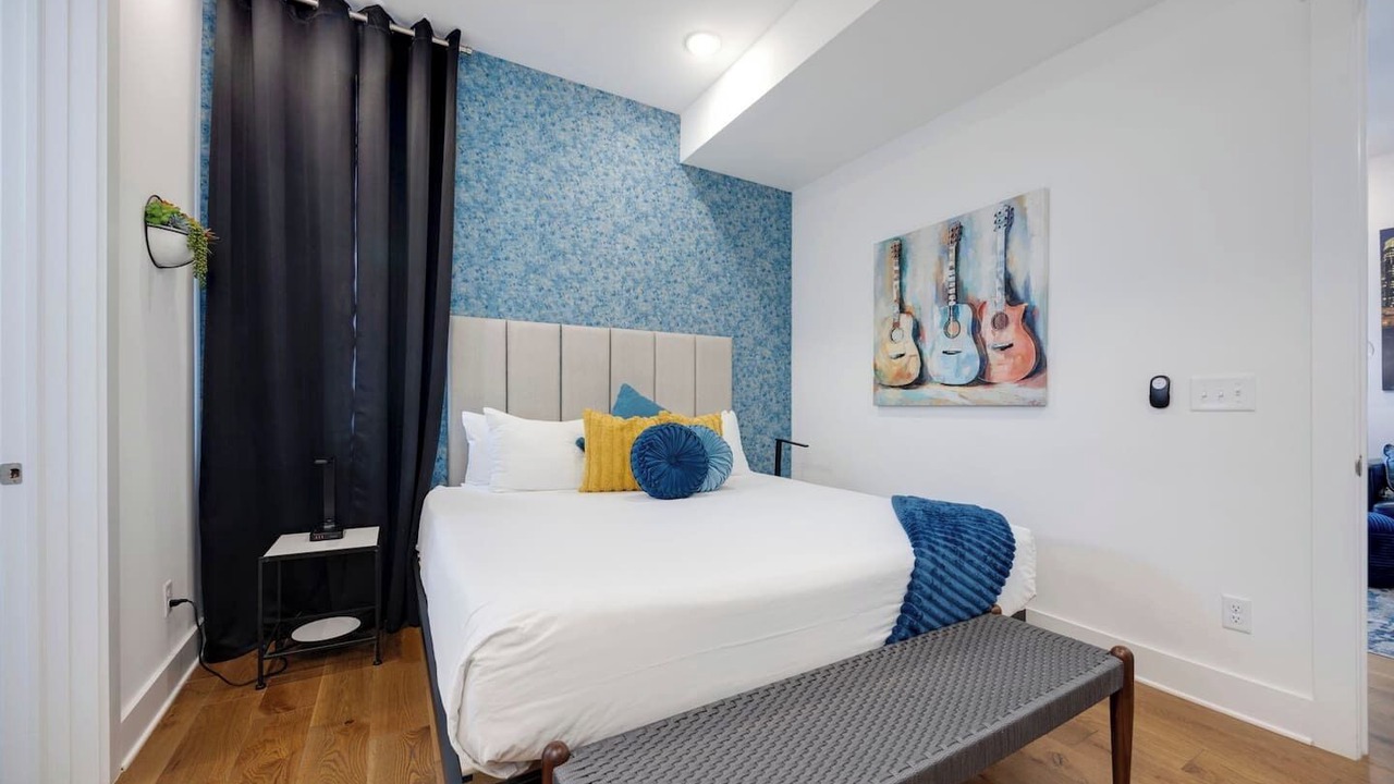 Photo of Bedroom in Inglewood