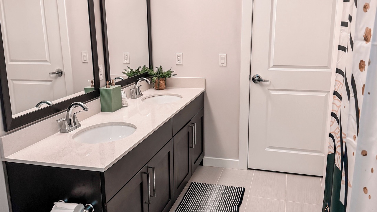 Photo of Bathroom in North Buckhead