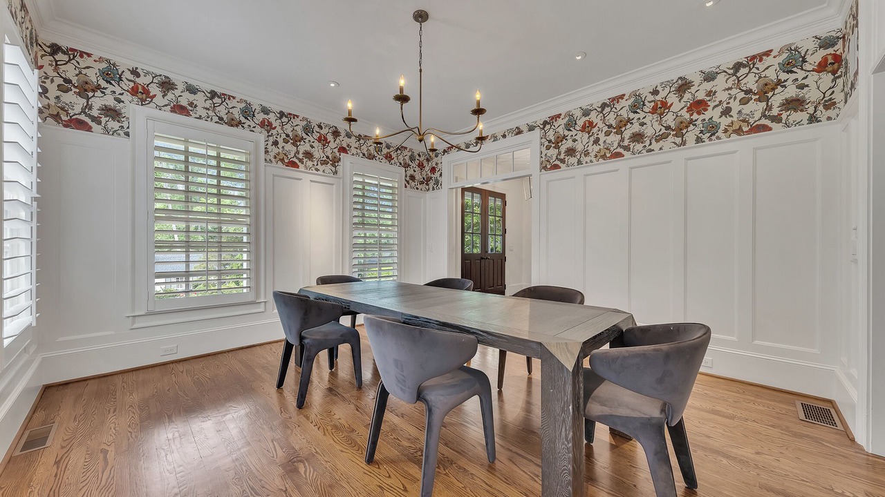 Photo of Livingroom in North Buckhead