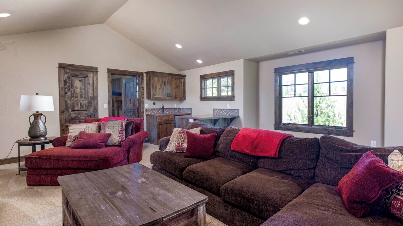 Photo of Livingroom in Sunriver