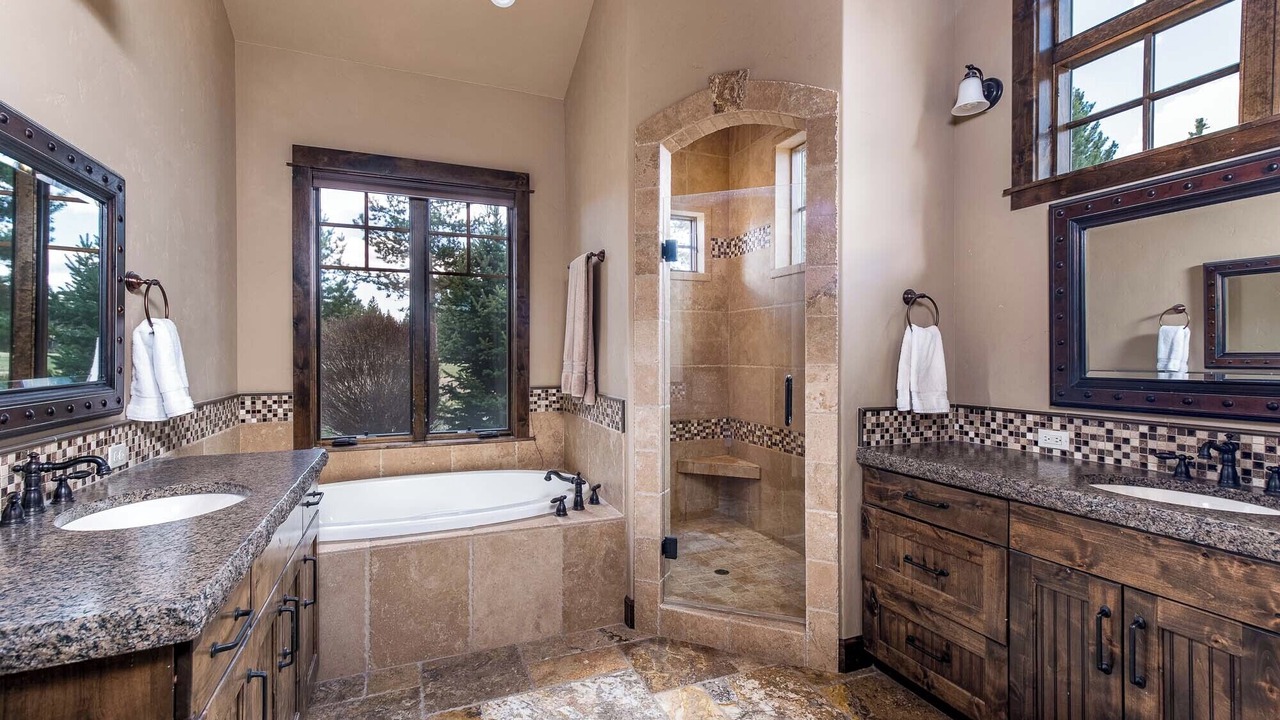 Photo of Bathroom in Sunriver