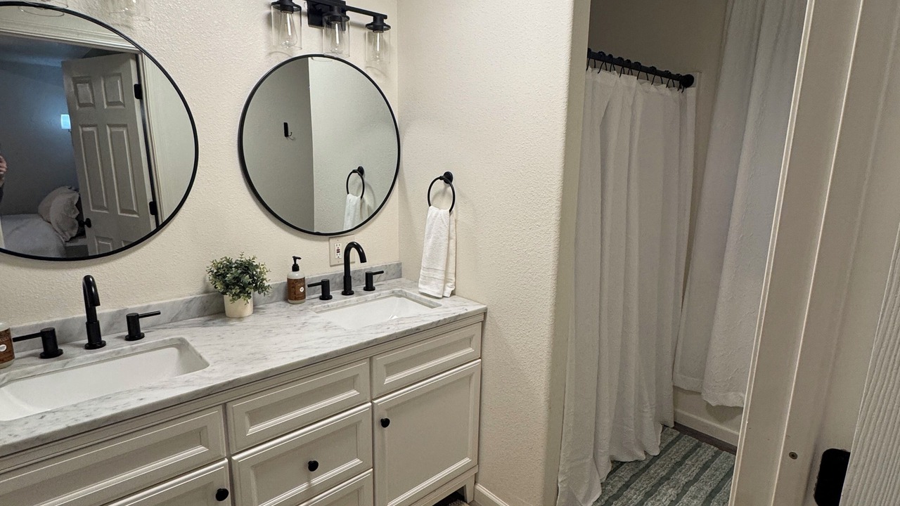 Photo of Bathroom in College
