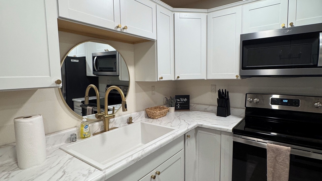 Photo of Kitchen in College