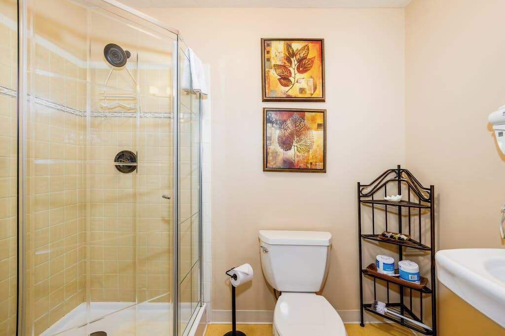 Photo of Bathroom in Alyeska