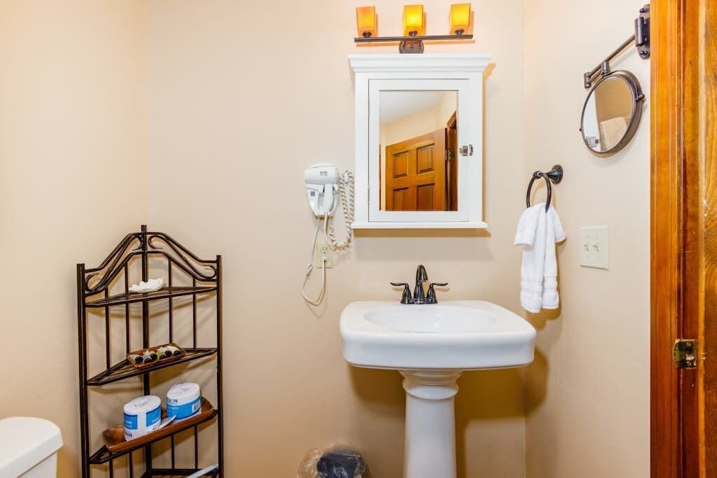 Photo of Bathroom in Alyeska