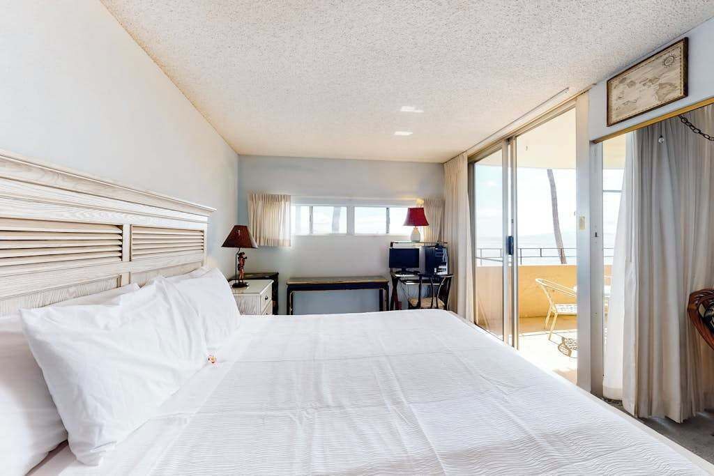 Photo of Bedroom in Maalaea