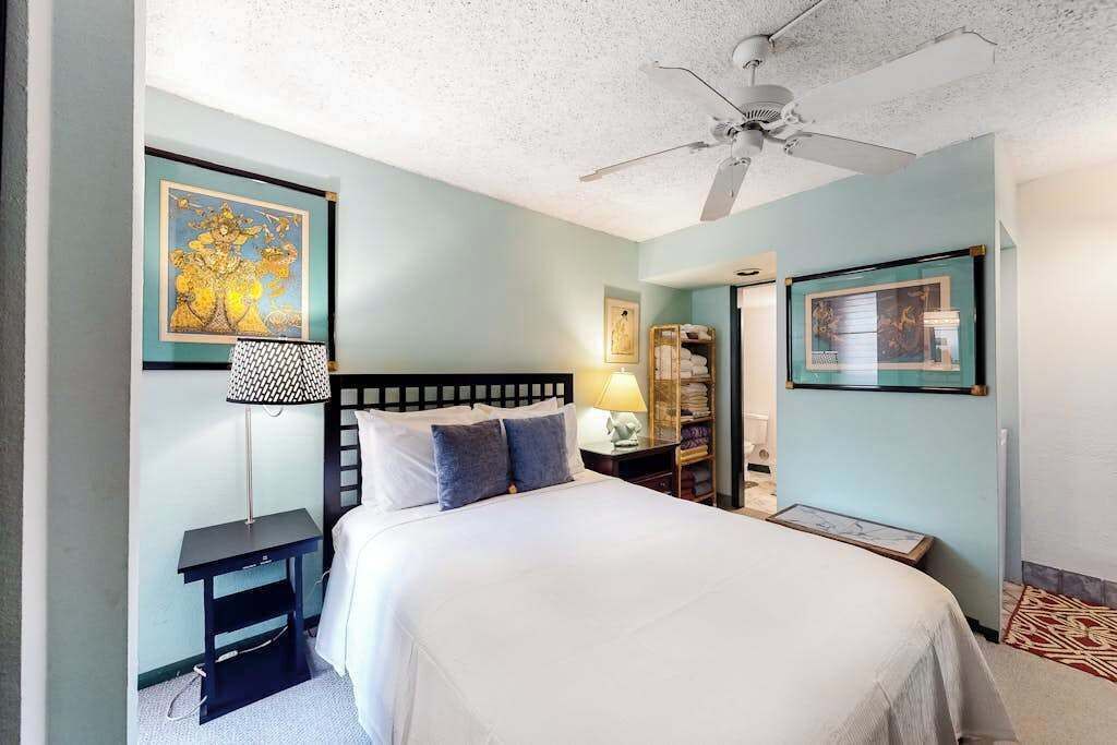Photo of Bedroom in Maalaea