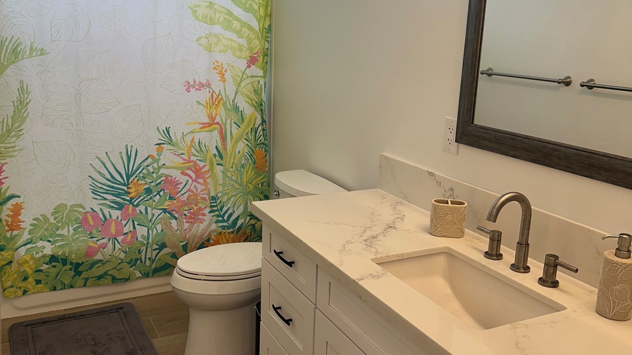 Photo of Bathroom in Punaluu