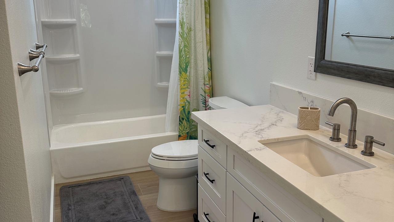 Photo of Bathroom in Punaluu