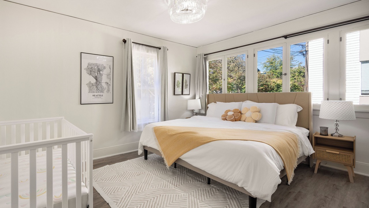 Photo of Bedroom in University District