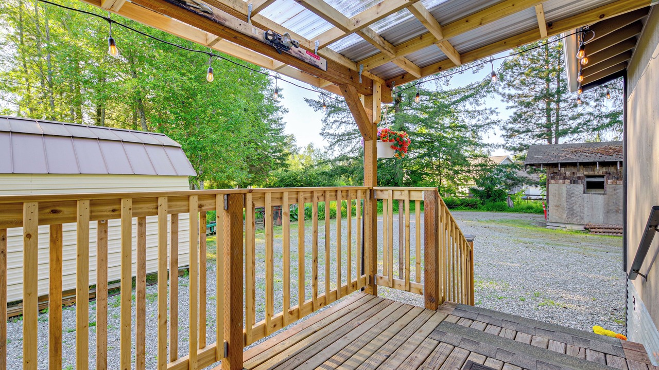 Photo of Patio Balcony in Woods Creek