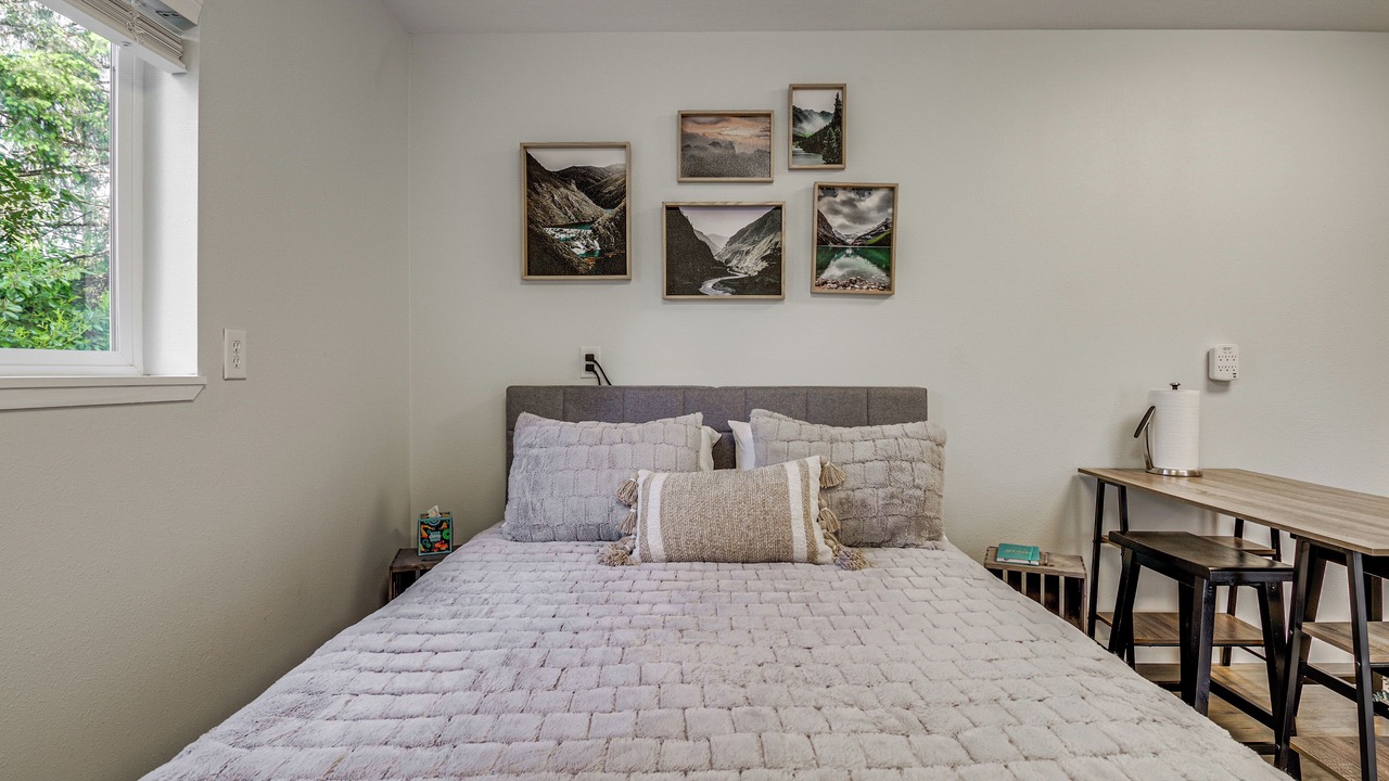 Photo of Bedroom in Woods Creek