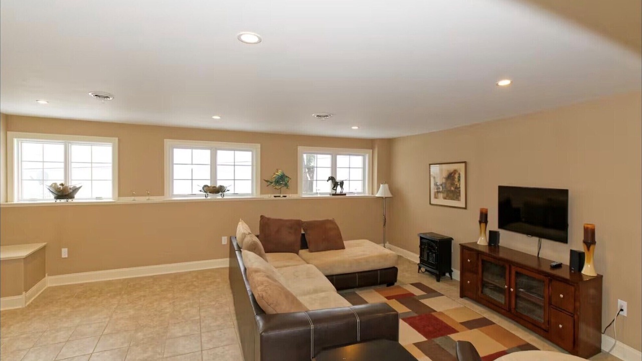 Photo of Livingroom in Saratoga Springs