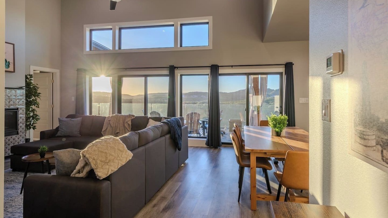 Photo of Bedroom in Canyon Lake