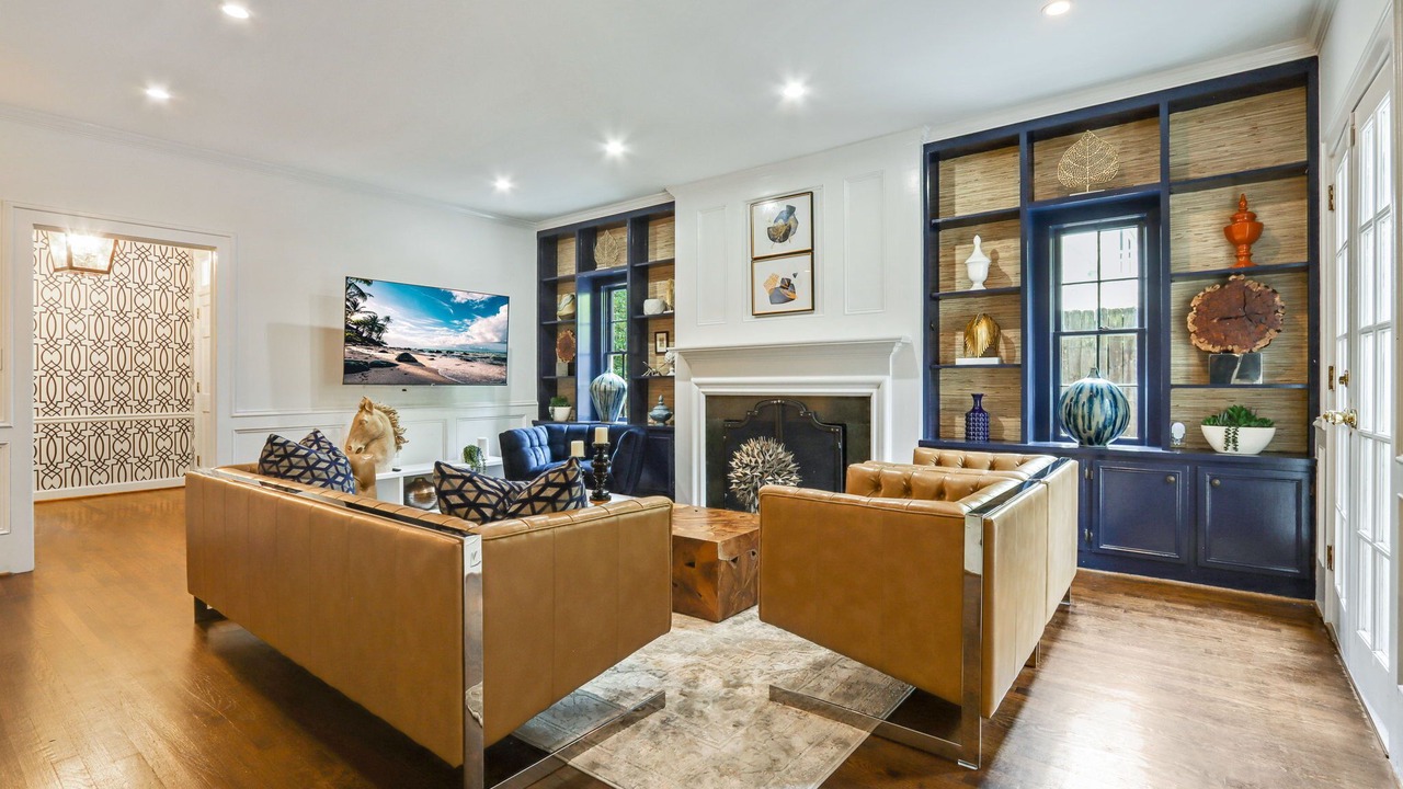 Photo of Livingroom in South Tuxedo Park