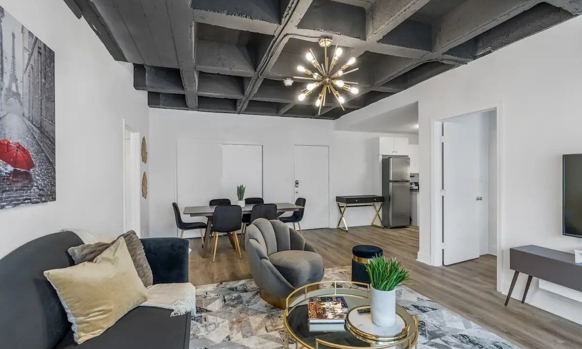 Photo of Livingroom in Brookhaven