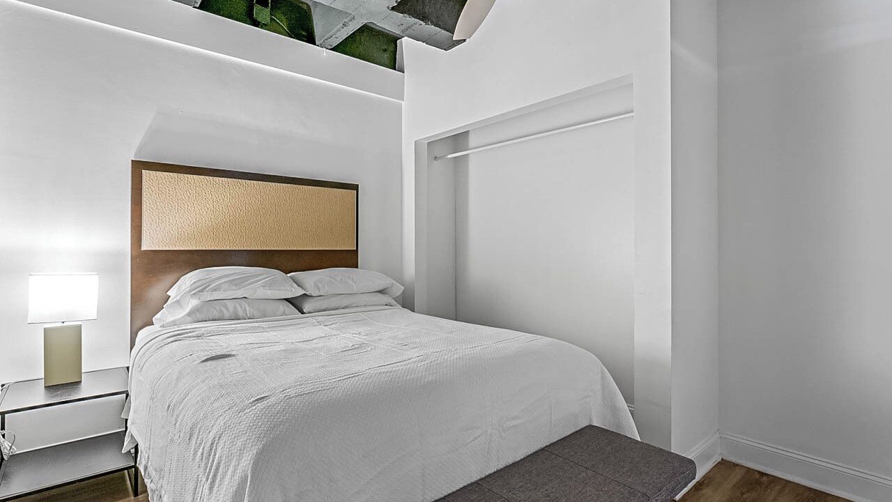 Photo of Bedroom in Brookhaven