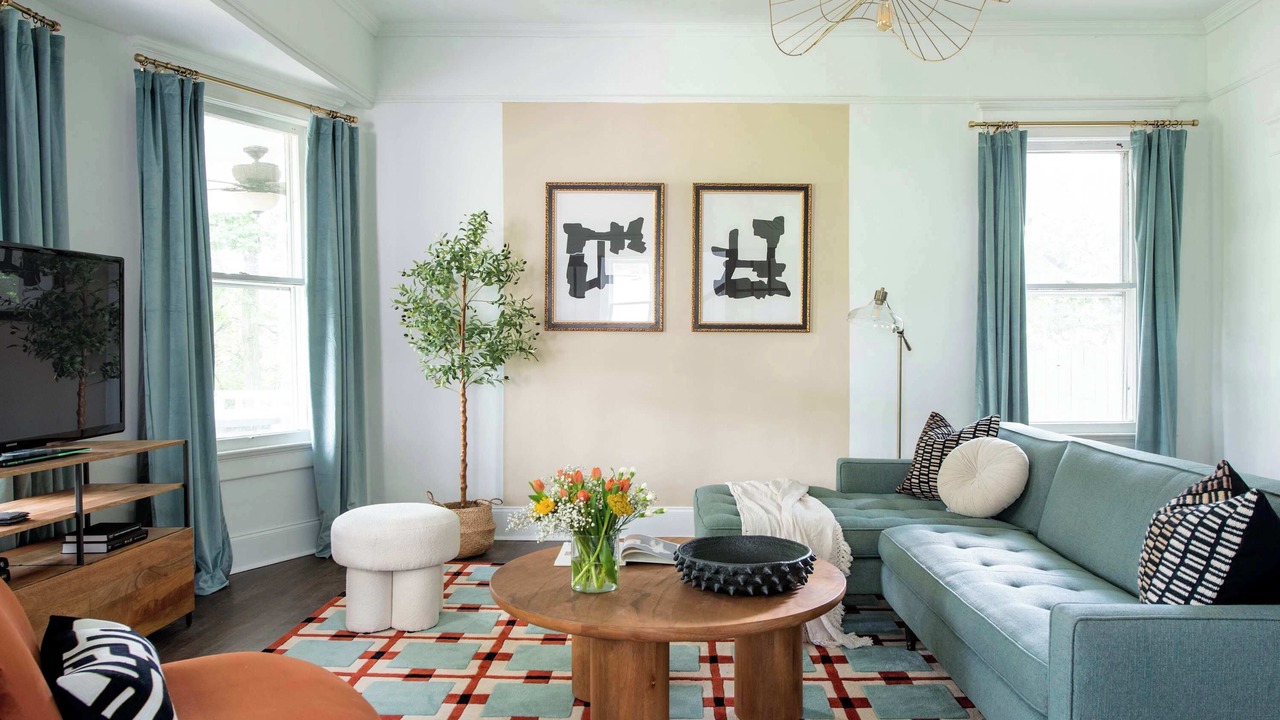 Photo of Livingroom in Virginia Highland