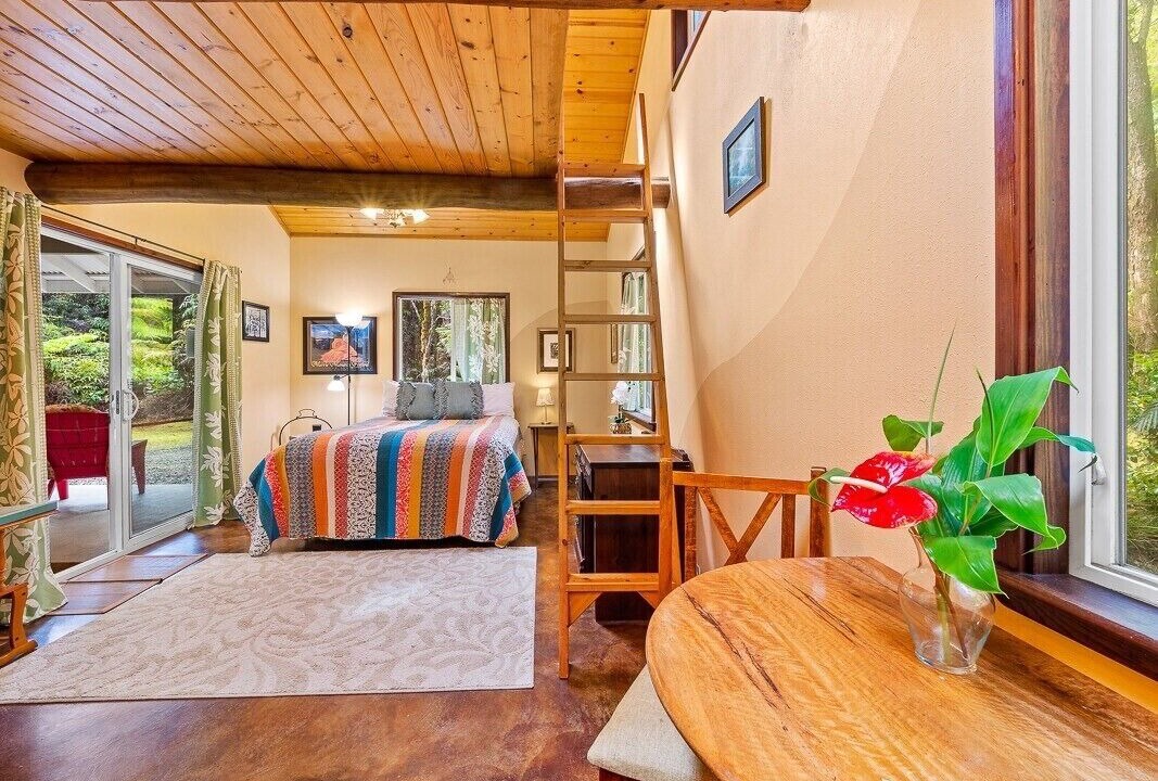 Photo of Bedroom in Ohia Estates