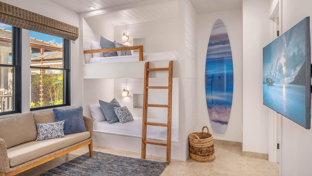 Photo of Bedroom in Poipu