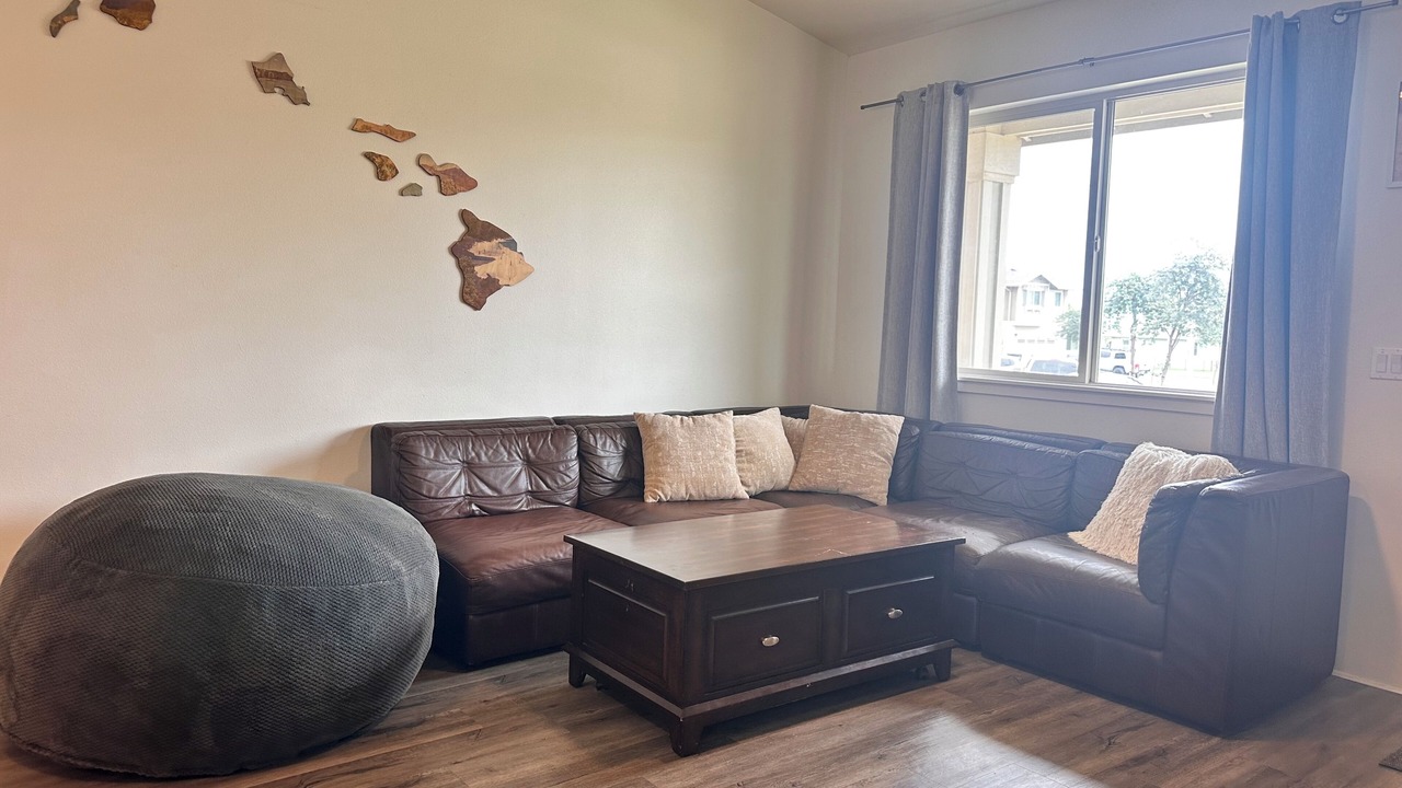 Photo of Livingroom in Ewa