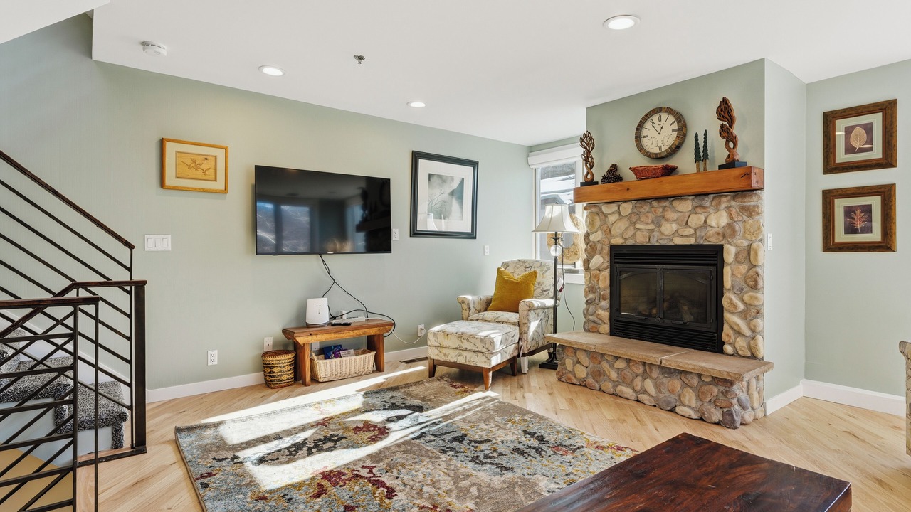 Photo of Livingroom in Deer Valley