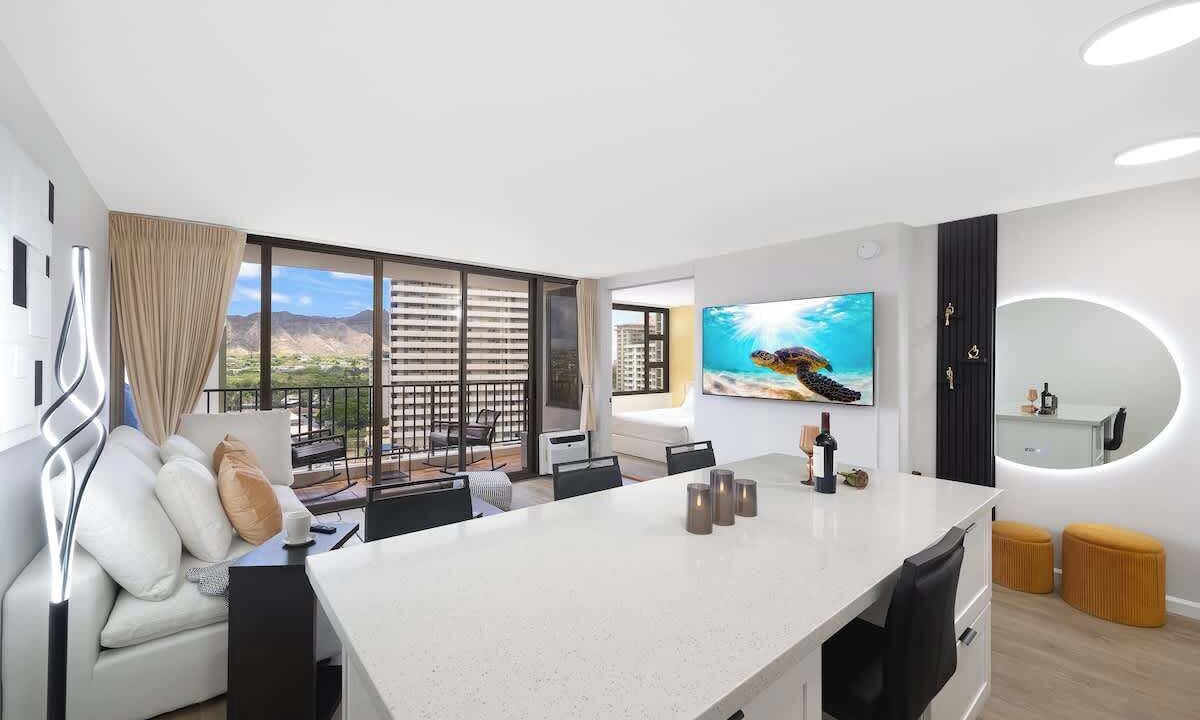 Photo of Bedroom in Waikiki