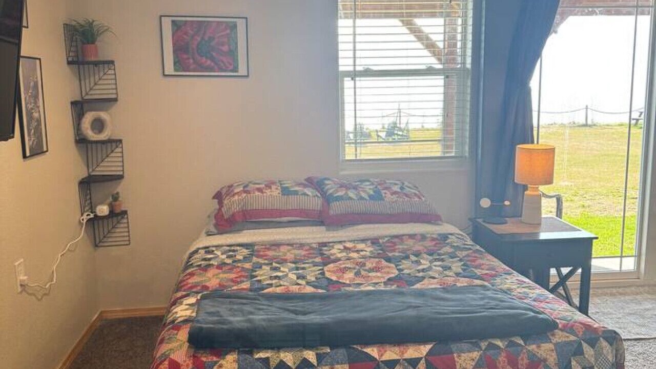 Photo of Bedroom in Salamatof
