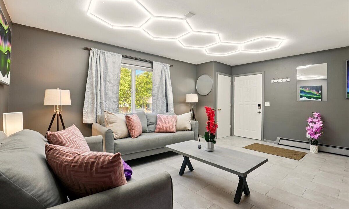 Photo of Livingroom in University Area