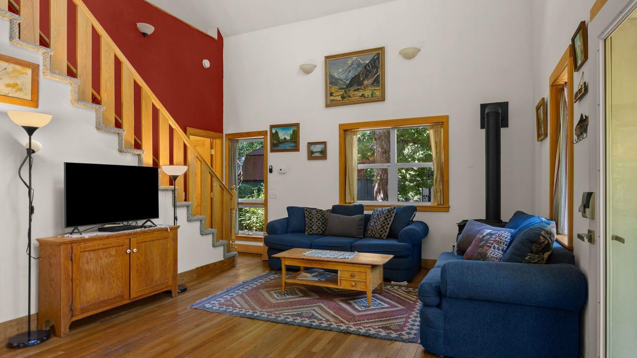 Photo of Livingroom in Mount Hood Village