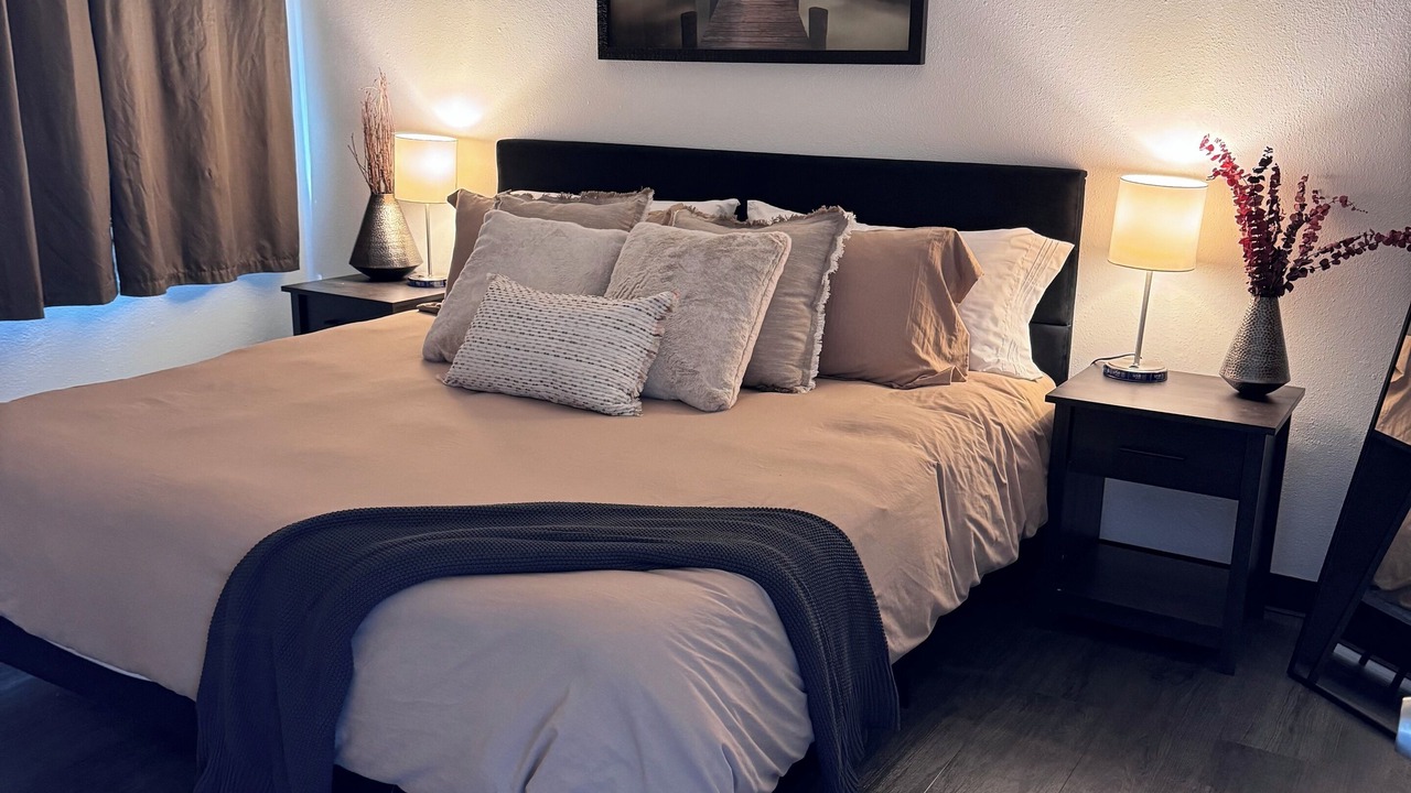 Photo of Bedroom in Kenai