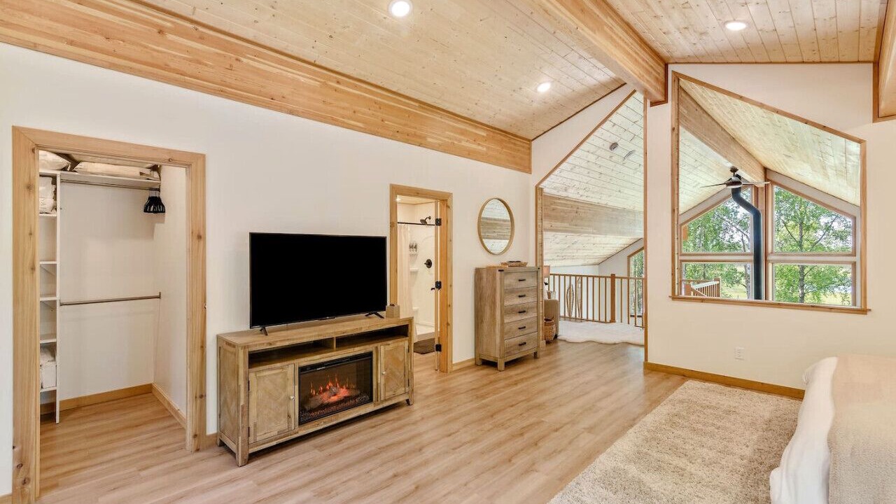 Photo of Bedroom in Willow