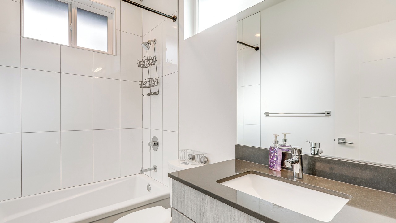 Photo of Bathroom in University District