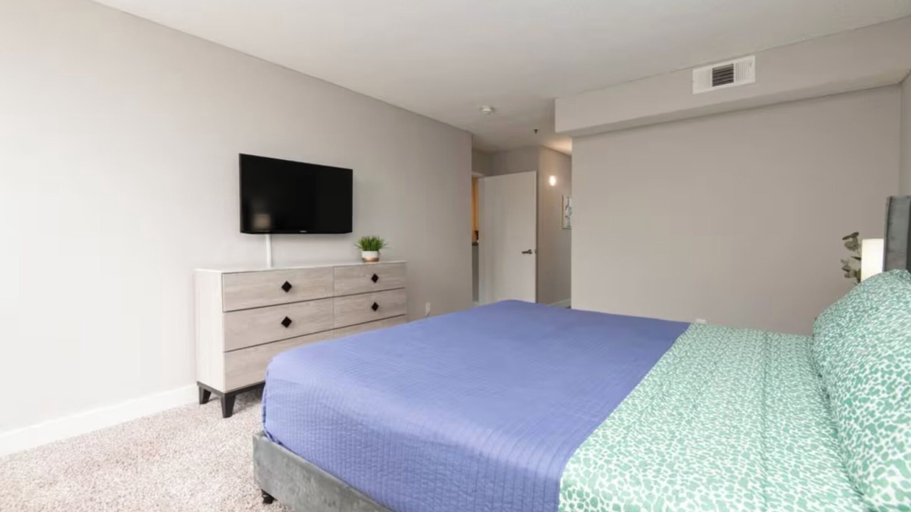 Photo of Bedroom in Hollywood