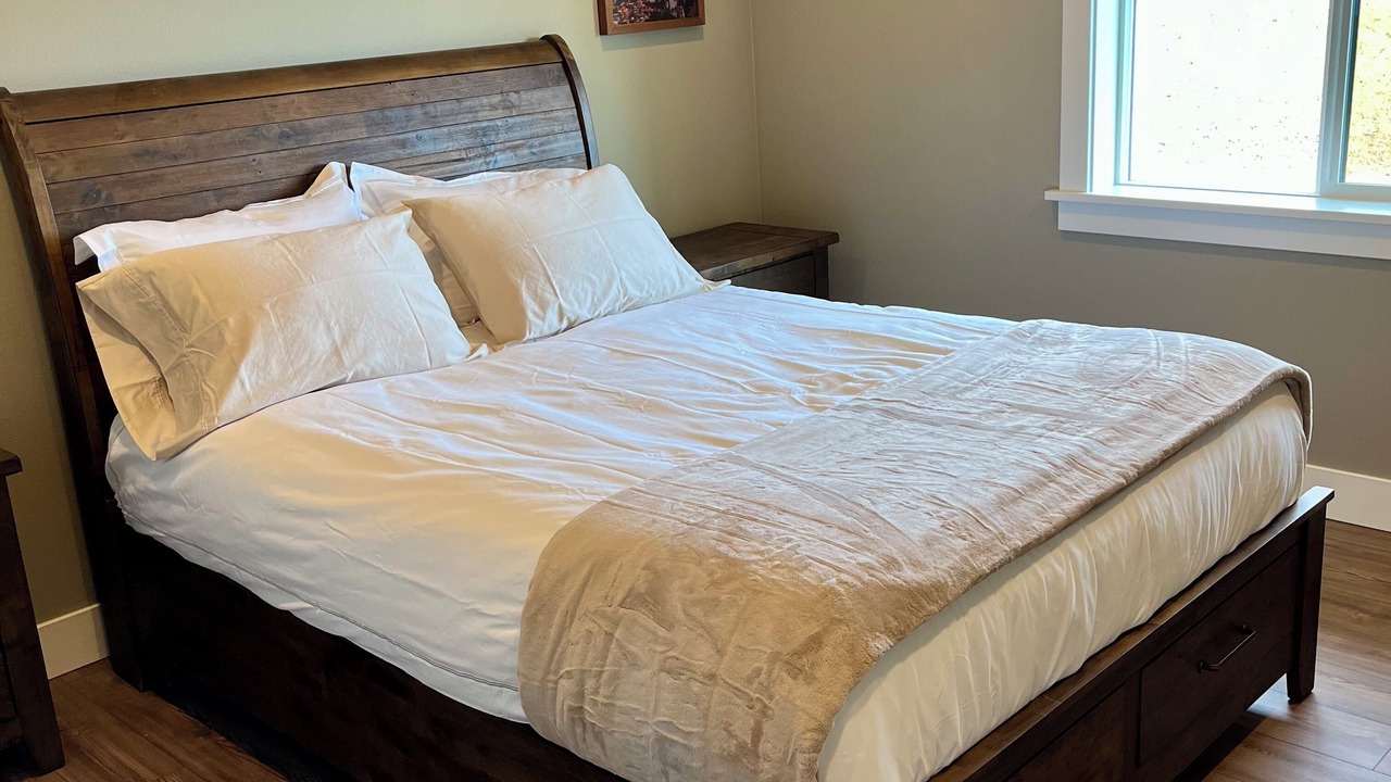 Photo of Bedroom in West Stayton