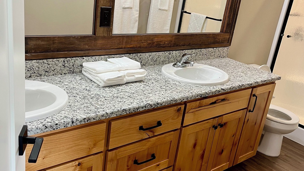 Photo of Bathroom in West Stayton