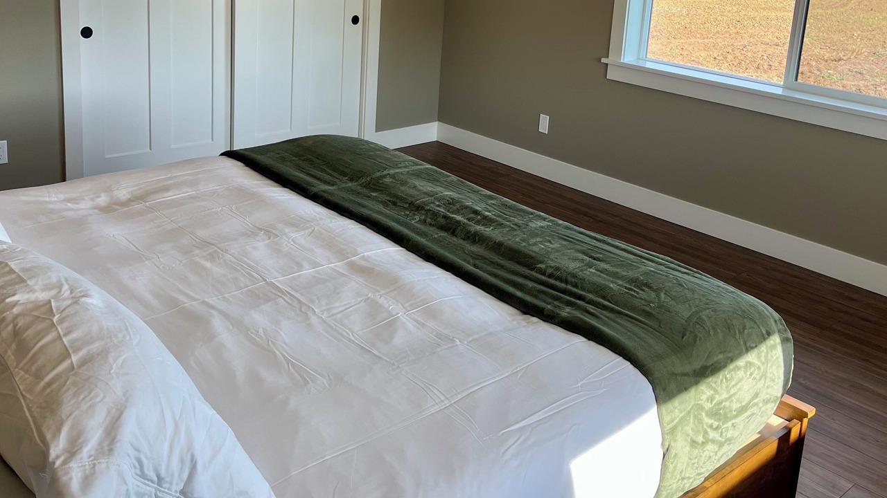 Photo of Bedroom in West Stayton