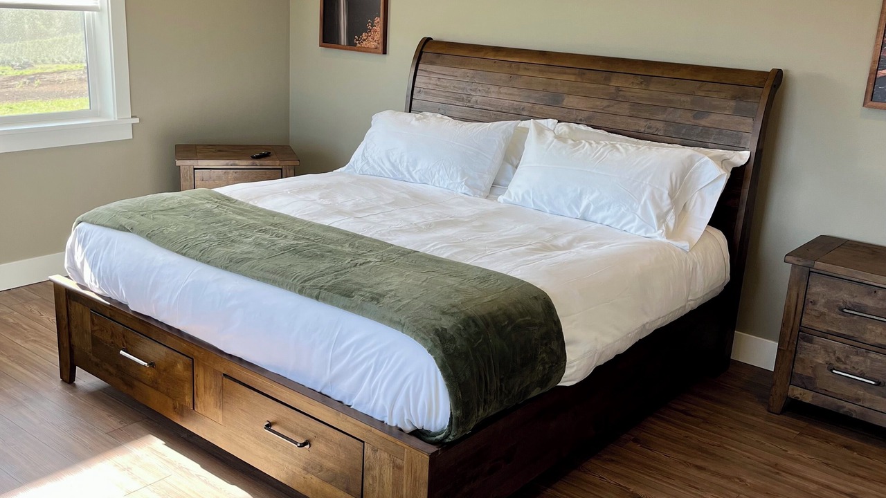 Photo of Bedroom in West Stayton