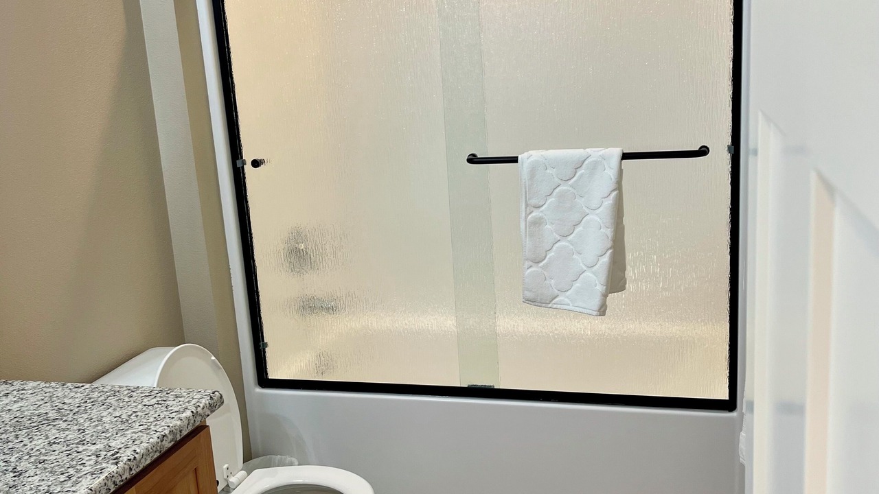 Photo of Bathroom in West Stayton