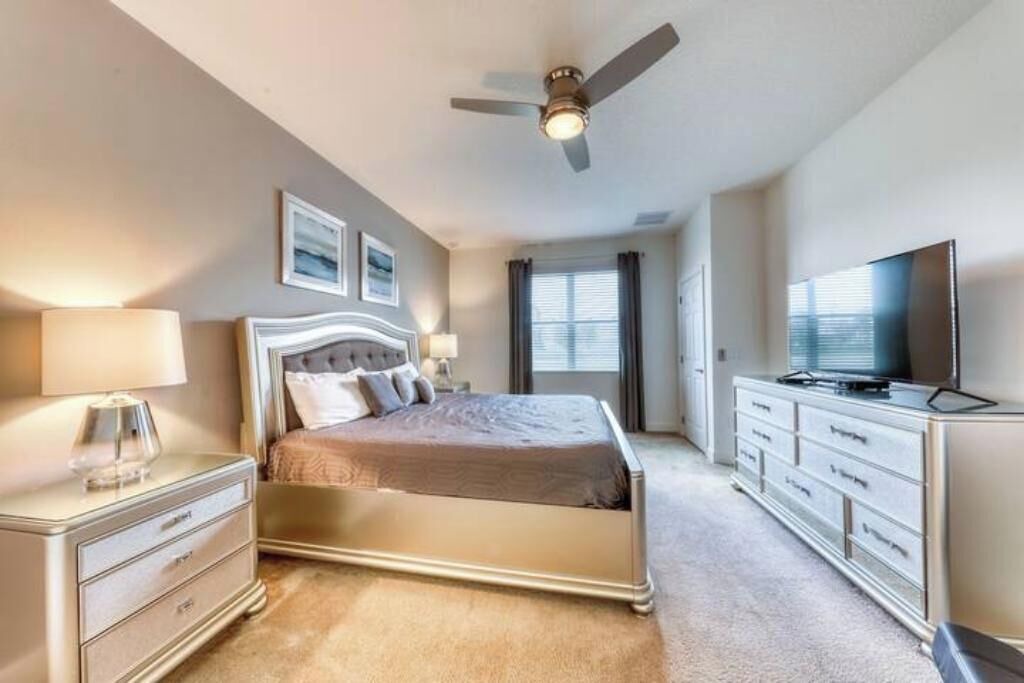 Photo of Bedroom in Loughman