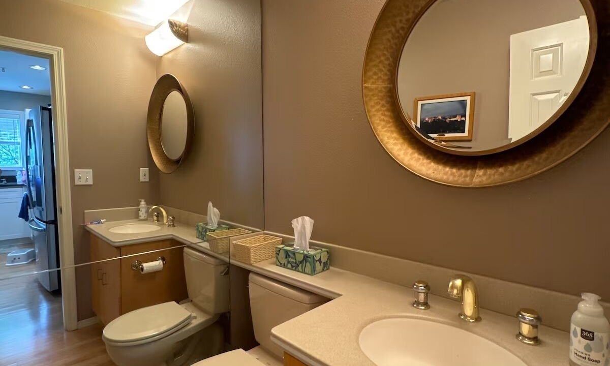 Photo of Bathroom in West Queen Anne
