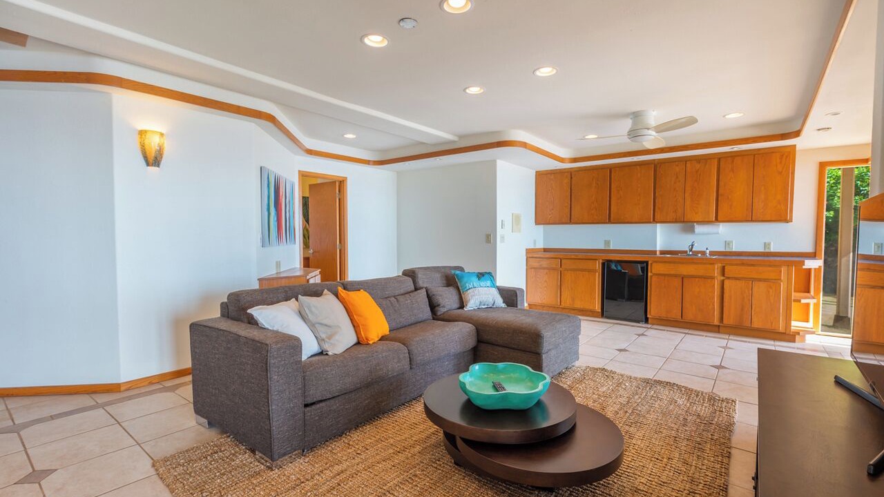 Photo of Livingroom in Poipu