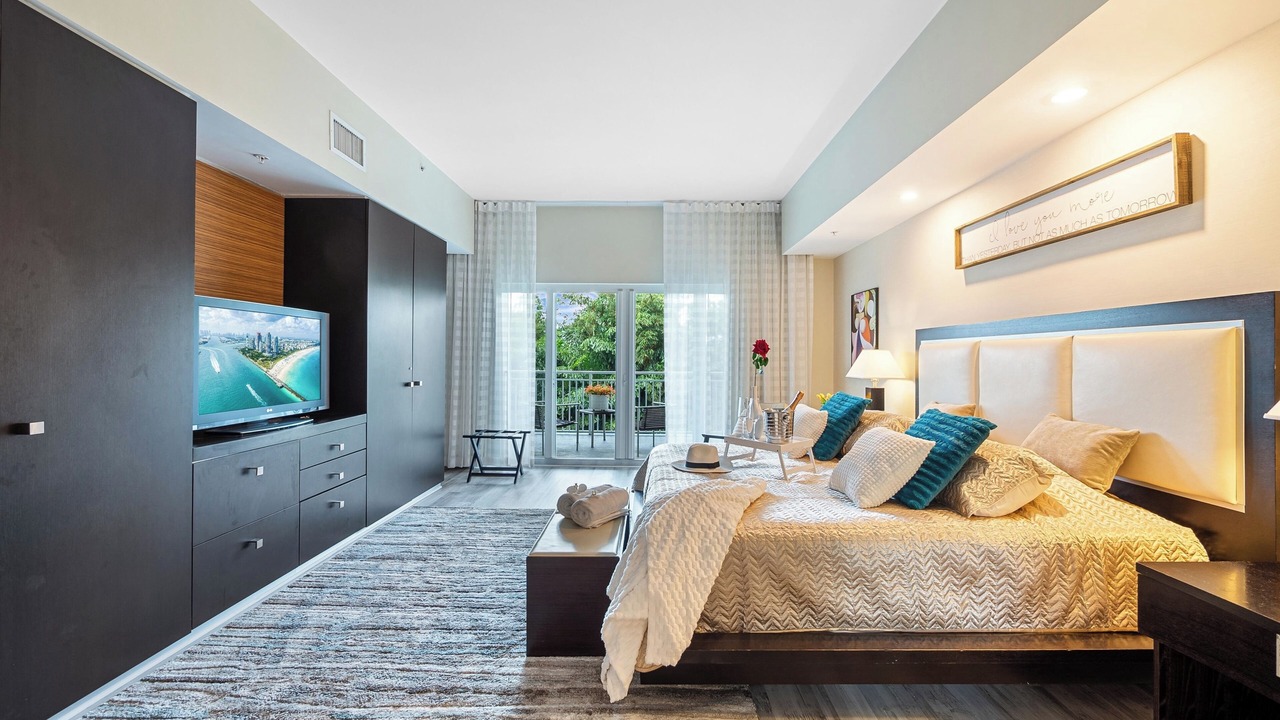 Photo of Bedroom in Doral