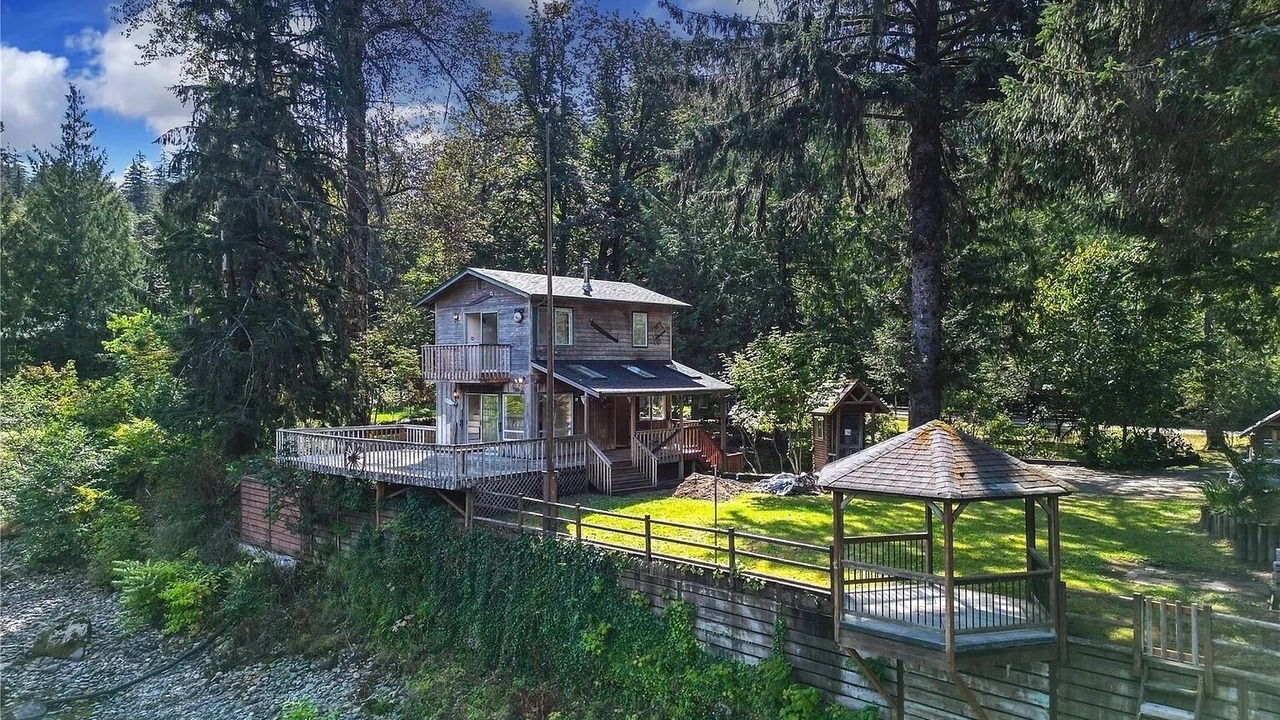 Photo of Outdoor in Gold Bar