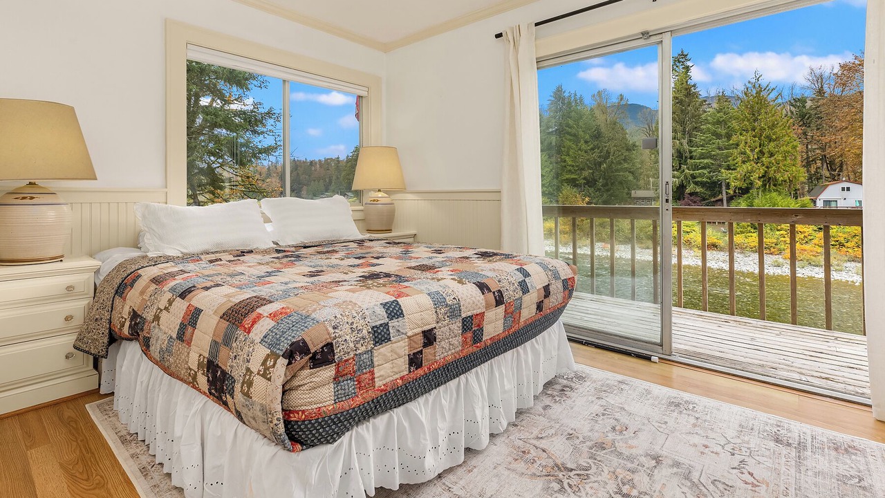 Photo of Bedroom in Gold Bar